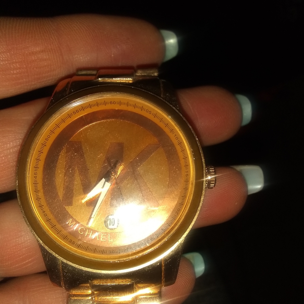 Mk watch coppee